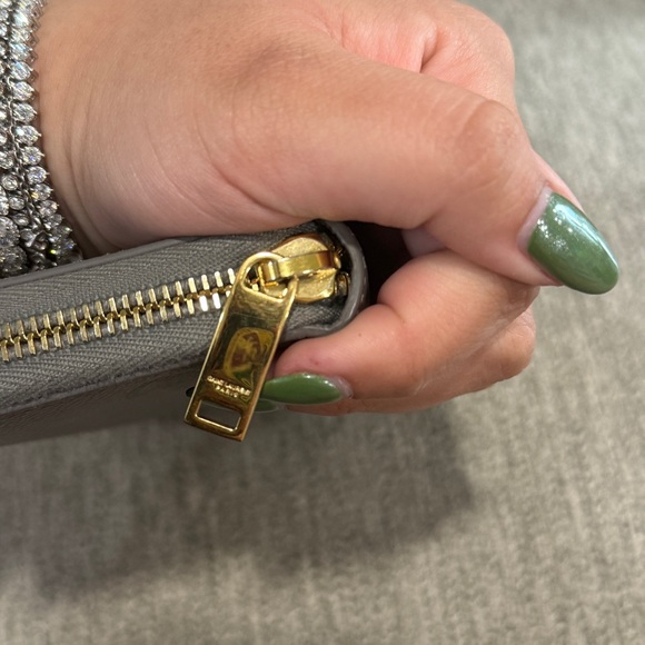 Yves Saint Laurent Gray Gold Wallet Sophisticated Design - Picture 6 of 16